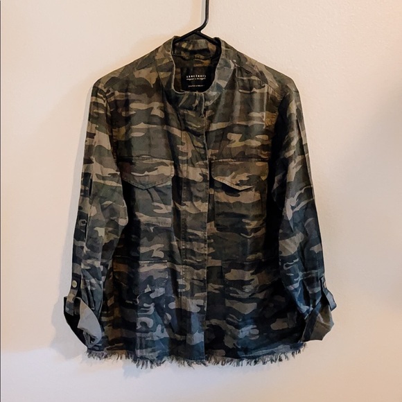 Sanctuary Camo Fringe Hem Zip Up Jacket - Picture 4 of 8